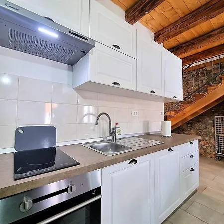 Apartment Island Stone